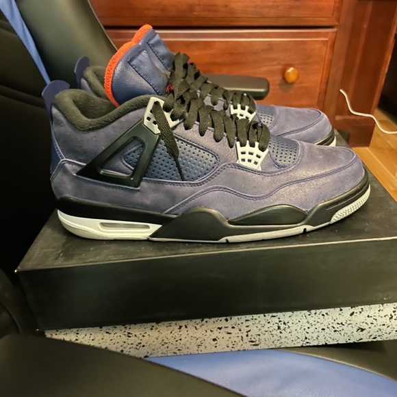 Jordan 4 winterized Loyal blue